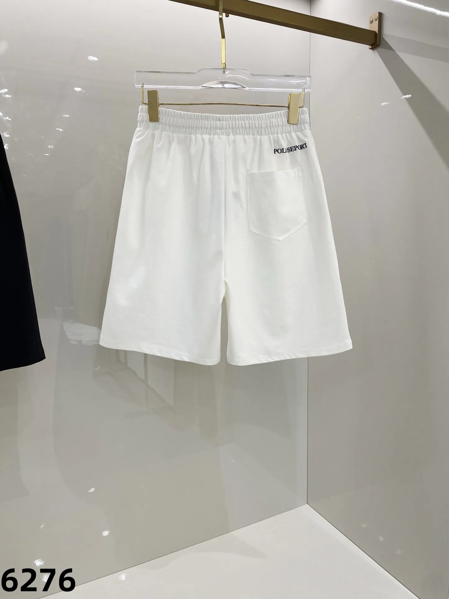 P210 🌸🌸 Ralph Lauren Polo 2025 spring and summer new trousers [knitted trousers] feel comfortable to wear, low-key yet luxurious, very high-end, with pockets designed to be fashionable and high-end. Needless to say, the trousers style and cut are exquisite and vivid. Really first-class and top-quality materials. Really top-grade casual pants and elastic pants of outstanding quality. After heavy washing, the trousers are very soft and not fussy. The upper body is absolutely stylish. Extremely luxurious. Size:M-4XL